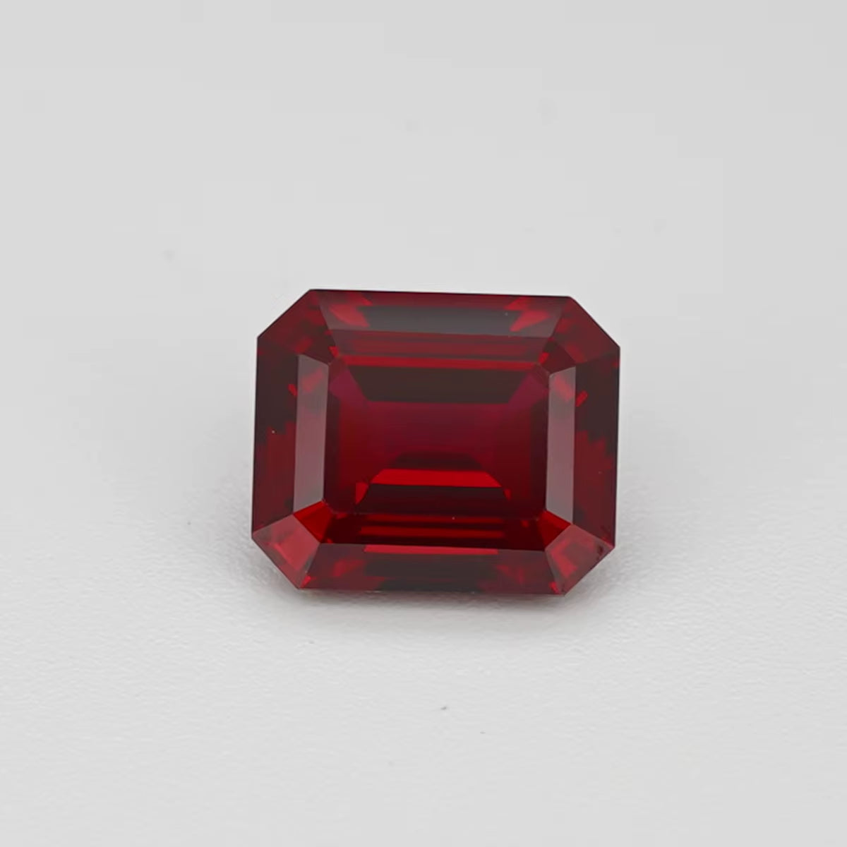 HQ GEMS Czochealski Pigeon Blood Red Ruby7A Hand Cut 8X10Mm 4Ct Emerald Cut Lab Grown Ruby Heat Treated Ruby Lab Ruby